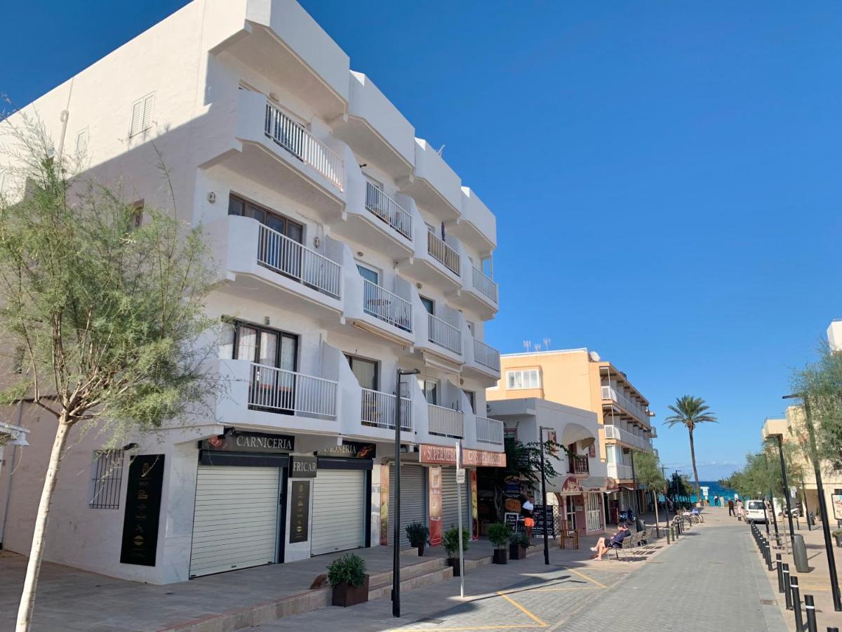 Apt Calmacabana A 50M Dal Mare Διαμέρισμα Es Pujols Εξωτερικό φωτογραφία