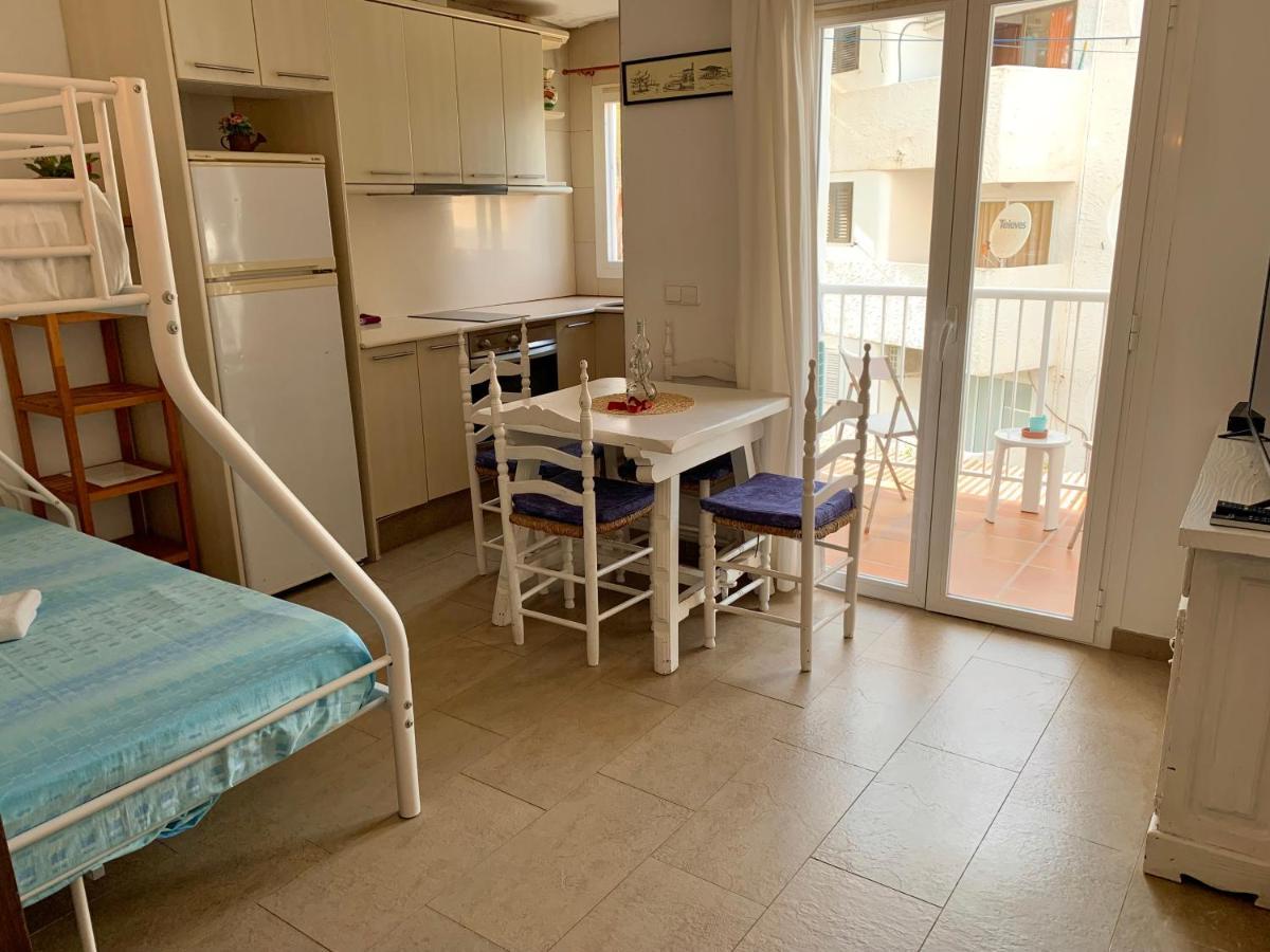 Apt Calmacabana A 50M Dal Mare Διαμέρισμα Es Pujols Δωμάτιο φωτογραφία